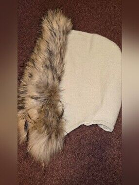 Vintage Geiger Boiled Wool Hood Genuine German Fox Fur Button Hole Neck Cream